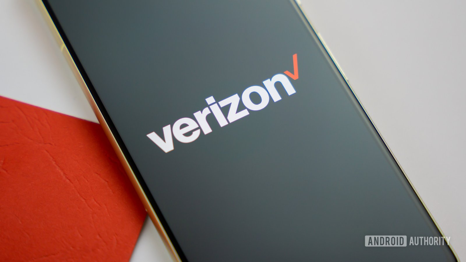 Verizon will keep charging frivolous monthly fee even after $100 million settlement payout –