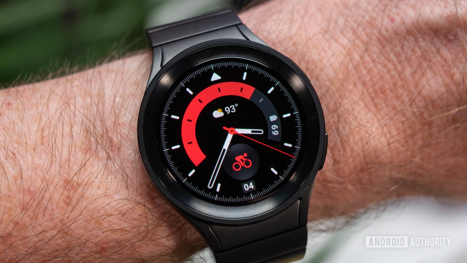 Record $150 price drop on the Galaxy Watch 5 Pro Bespoke Edition