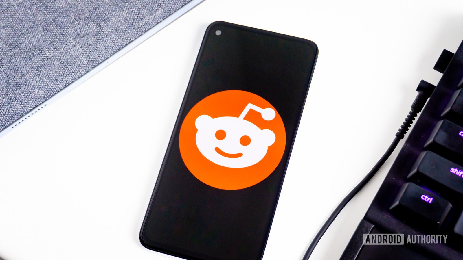Is Reddit not working for you? Here’s are a few fixes to try!