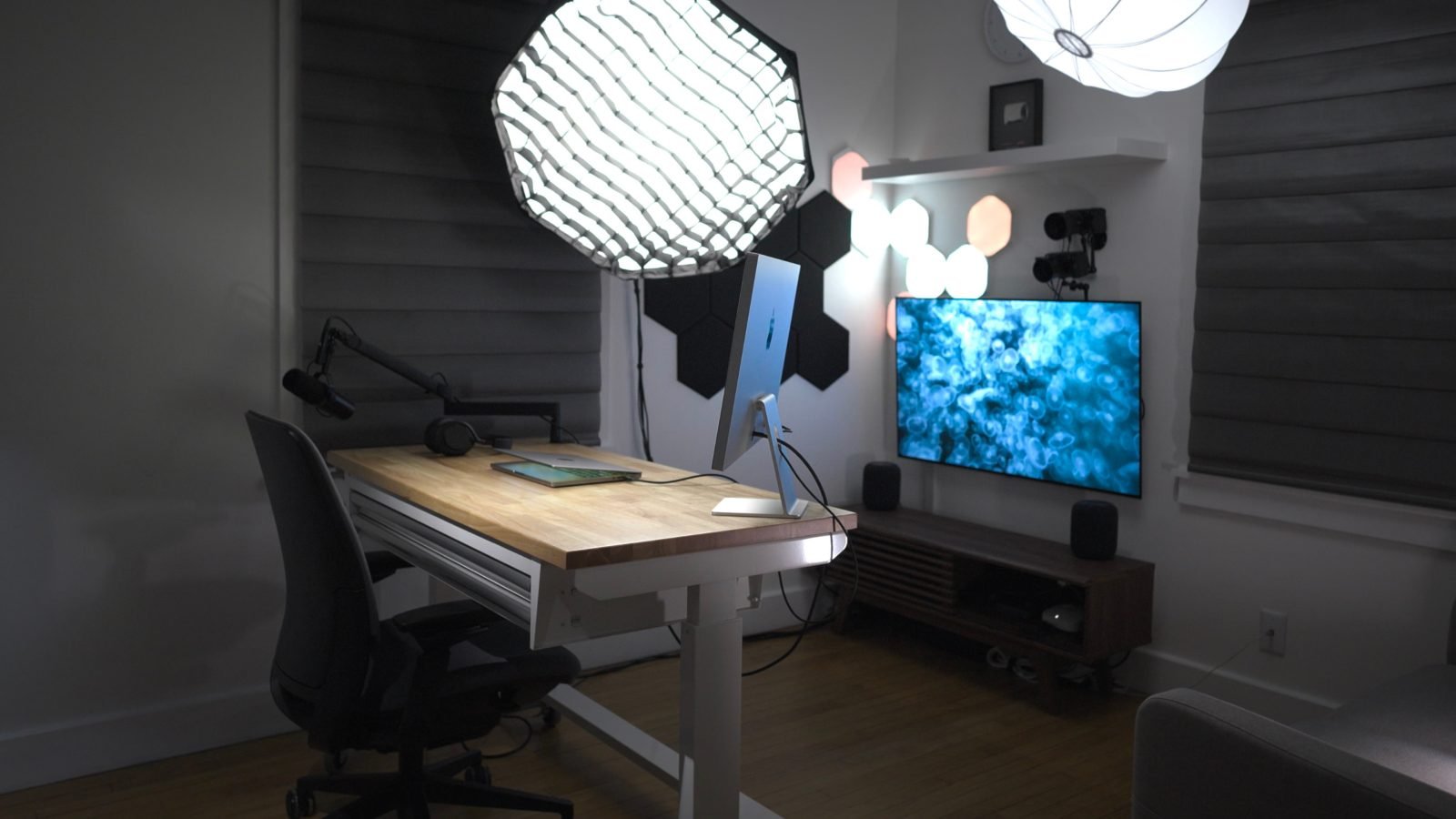 A multi-cam home studio powered by MacBook Pro & Thunderbolt