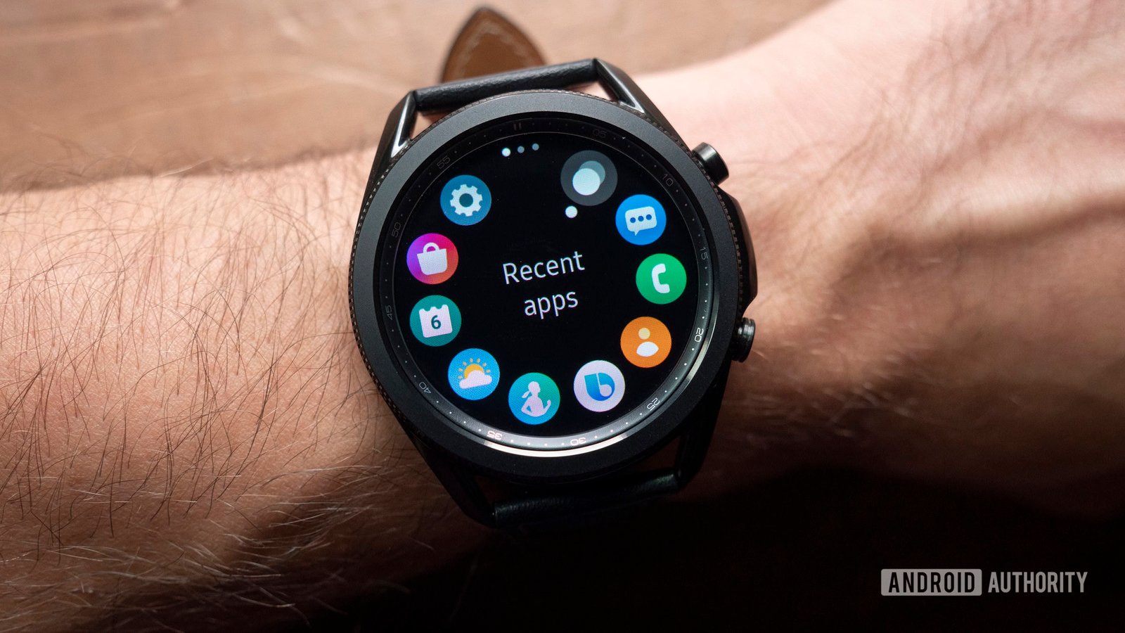 Samsung puts Tizen smartwatches on life support