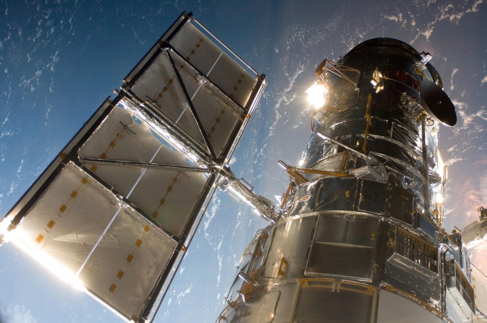 Gyroscope Failures Force NASA to Change How It Points Hubble Space Telescope