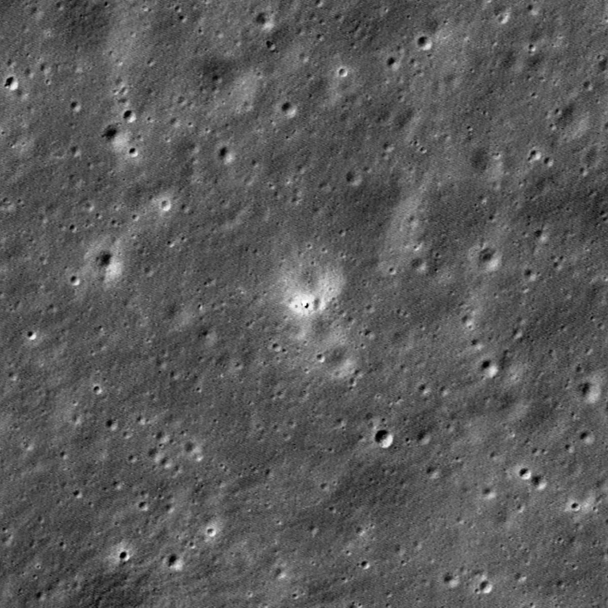 NASA’s Lunar Reconnaissance Orbiter Spies China’s Chang’e 6 Spacecraft on Far Side of the Moon