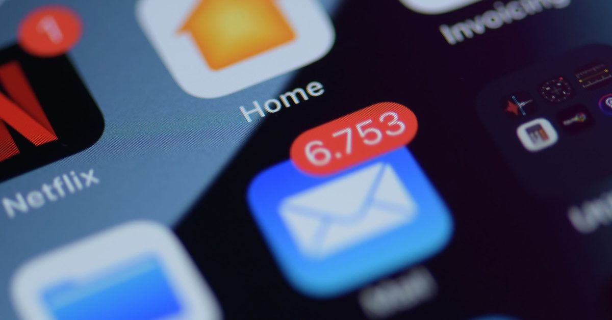 iOS 18 Mail app AI features may include smart replies, tone change