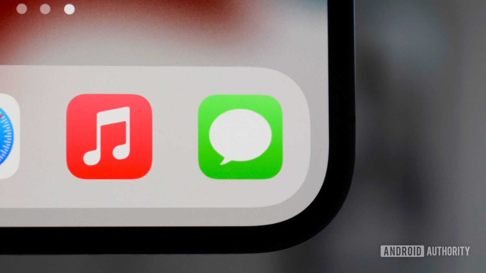 iOS 18 beta 2 introduces a broken RCS toggle in iPhone settings