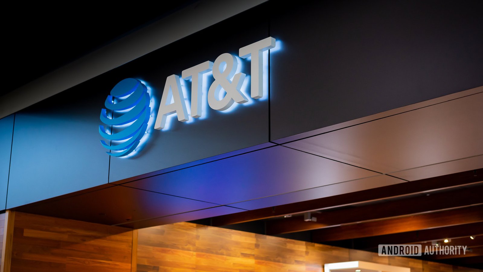 AT&T’s February outage blocked over 25,000 calls to 911