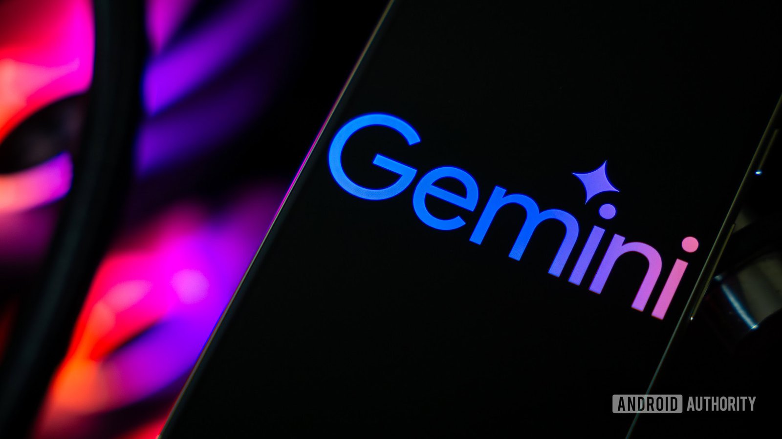 Google Gemini has a new, female voice