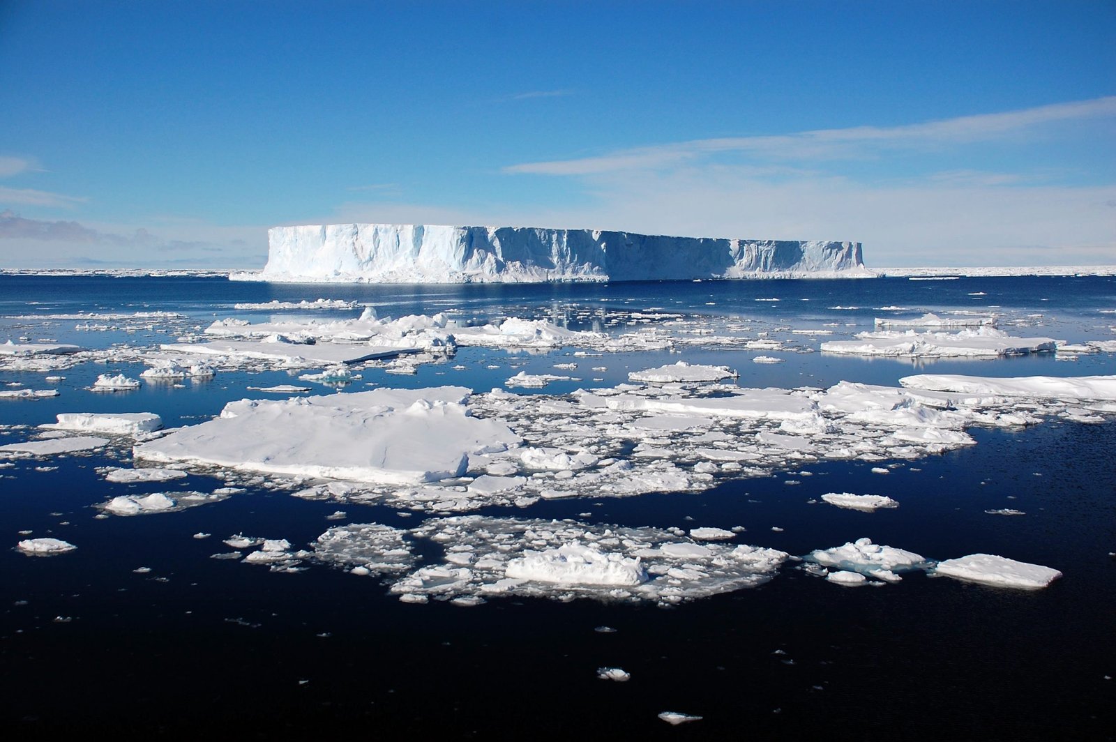 Antarctic Ice Sheet Growth Triggers Mid-Pleistocene Climate Shift