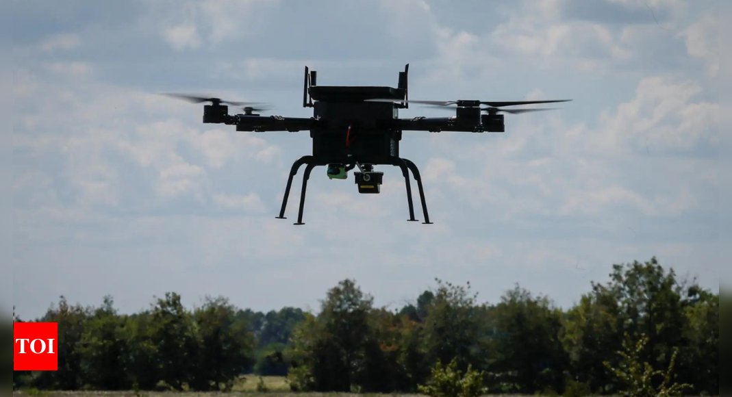 Drone Swarm Research: Dutch turn to birds and bees to inspire drone swarm research