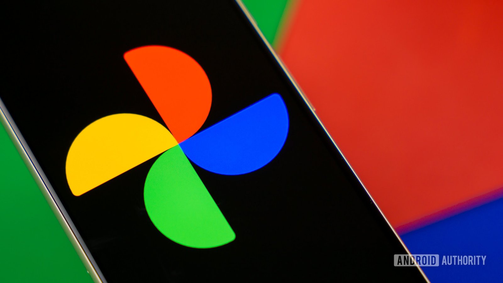 Google Photos album comments could be getting easier to leave