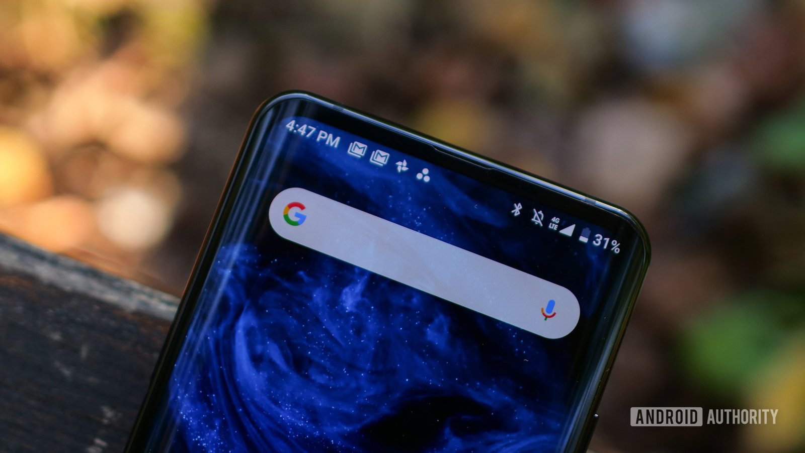 Google Search widget is getting more colorful but less customizable