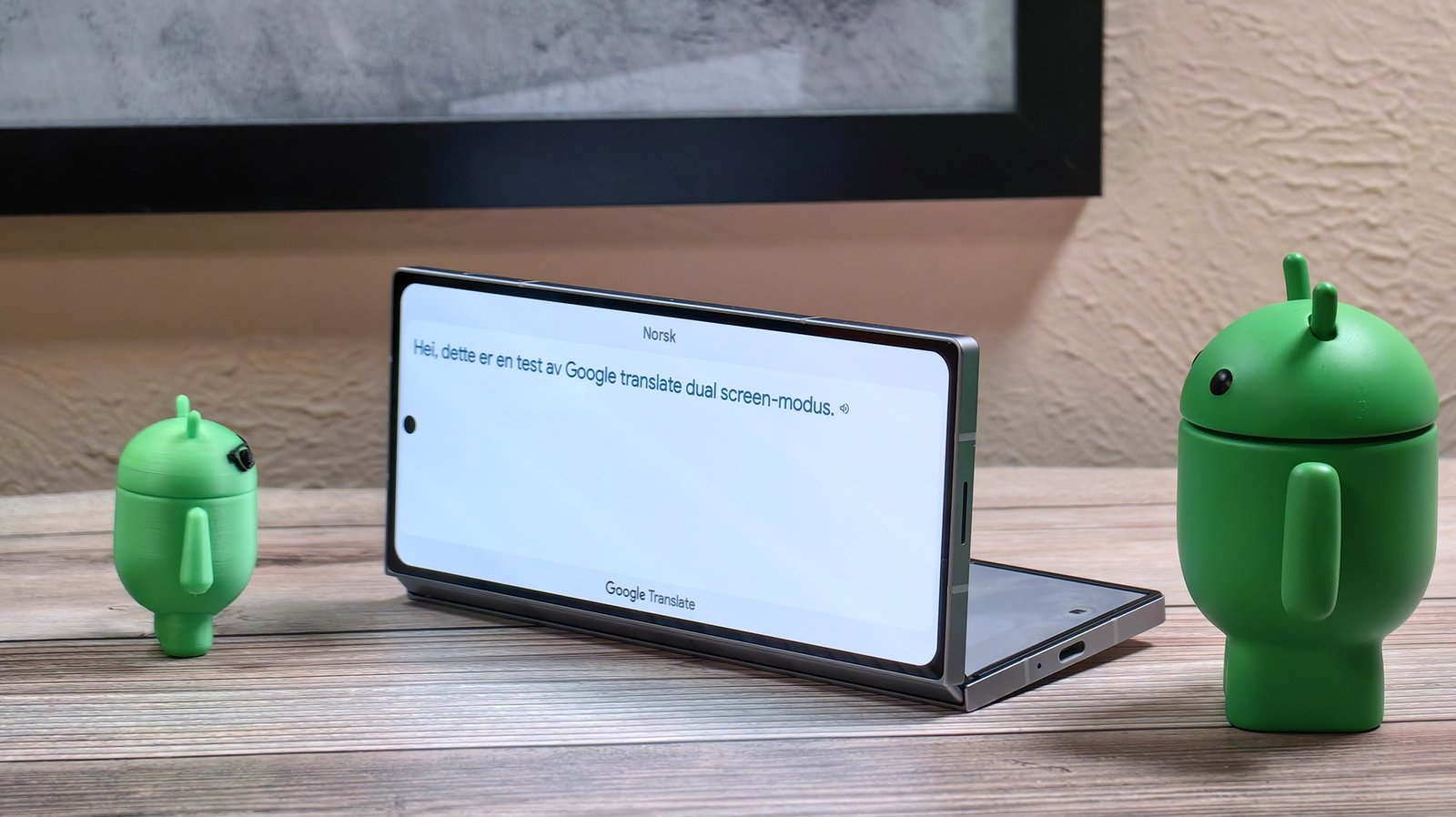 Google Translate quietly added a dual-screen conversation mode for foldables