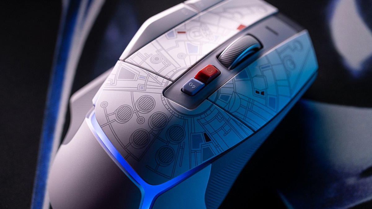 This is the coolest mouse for Star Wars fans, and it’s $30 off!