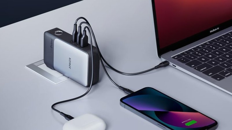 Catch some hot deals on Anker and UGREEN power banks