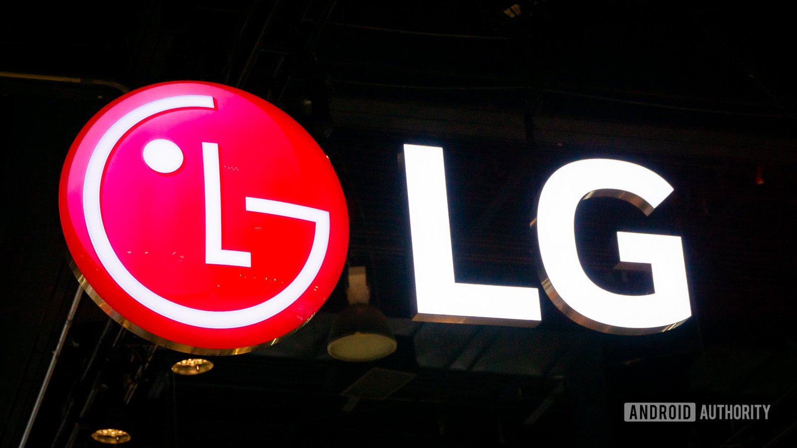 Not even paying $2,000 can save you from screensaver ads on LG OLED TVs