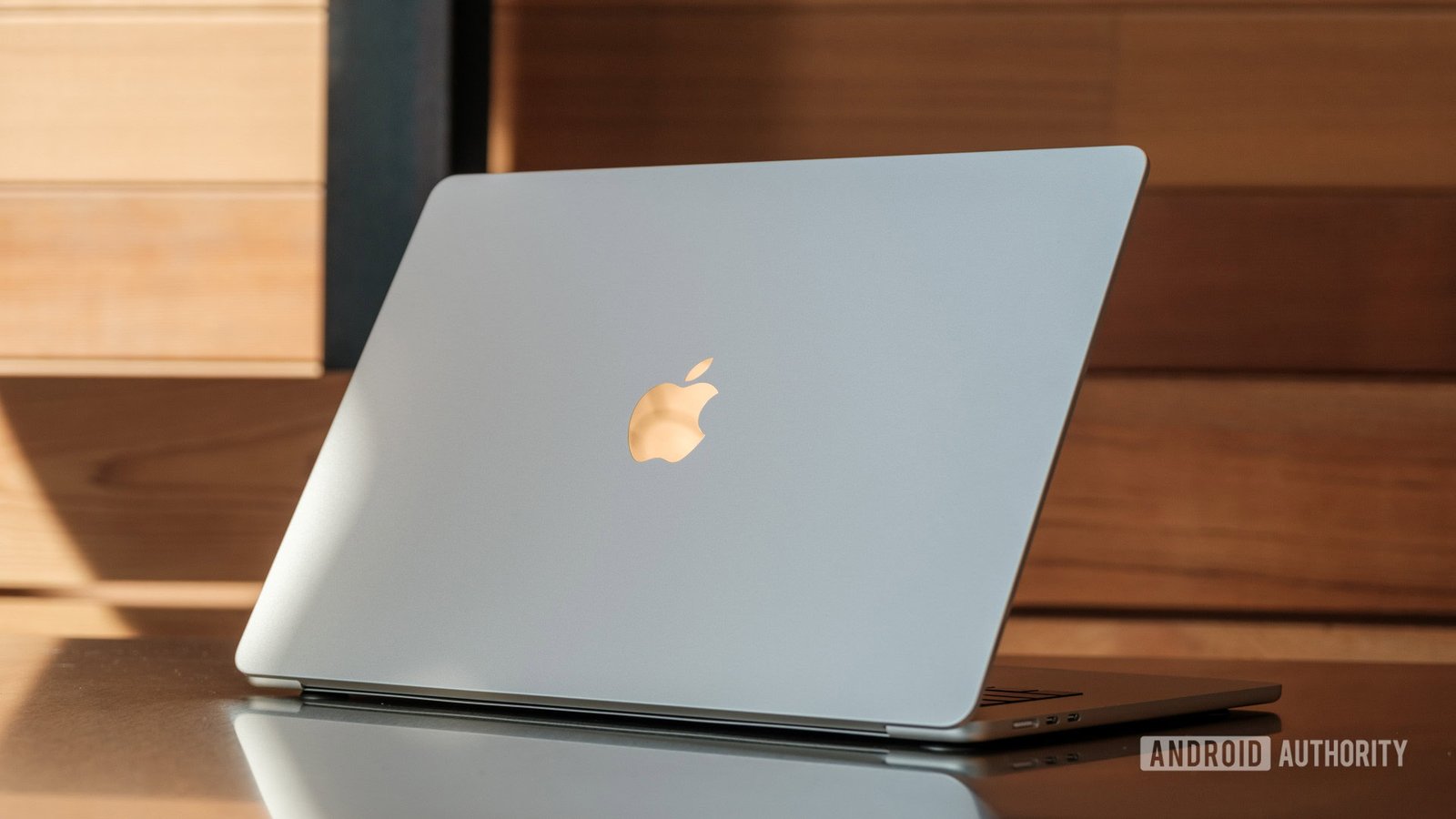 The 15-inch Apple MacBook Air M2 is also on sale – $300 off!